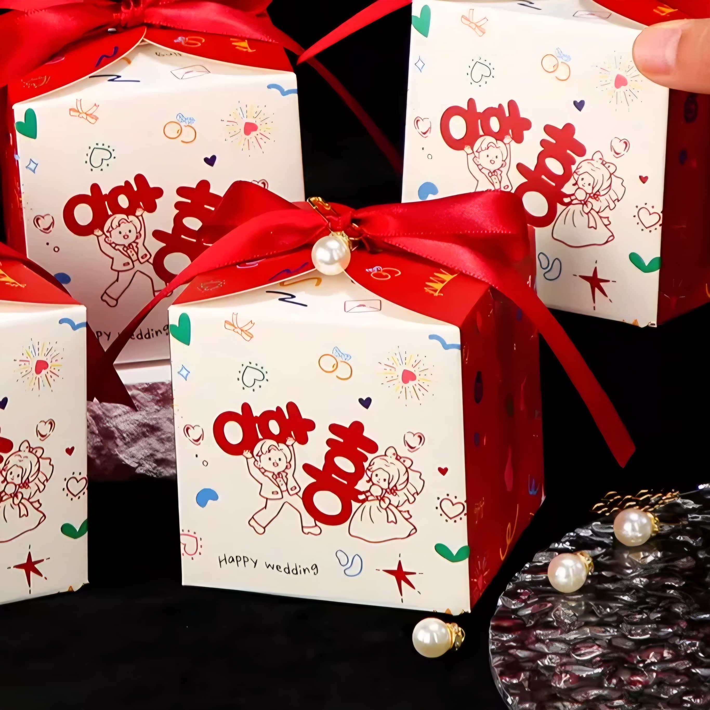 Dopamine Style Pearl Cartoon Favor Box