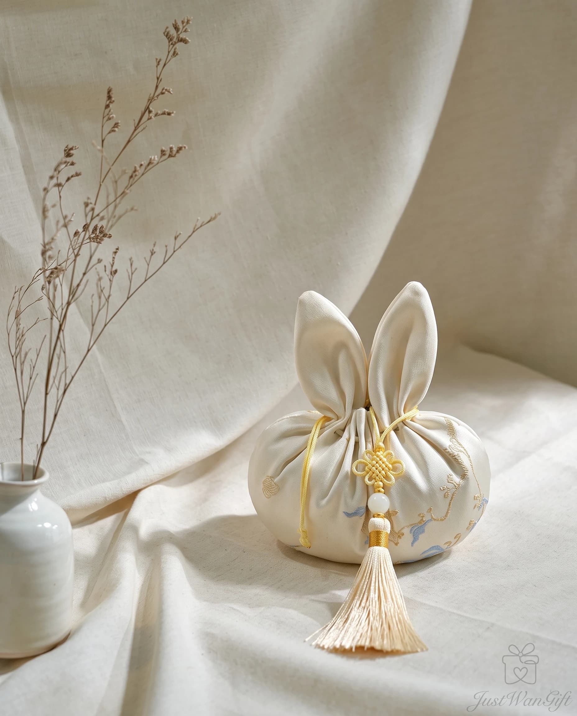 Moonlit Rabbit Tassel Sachet