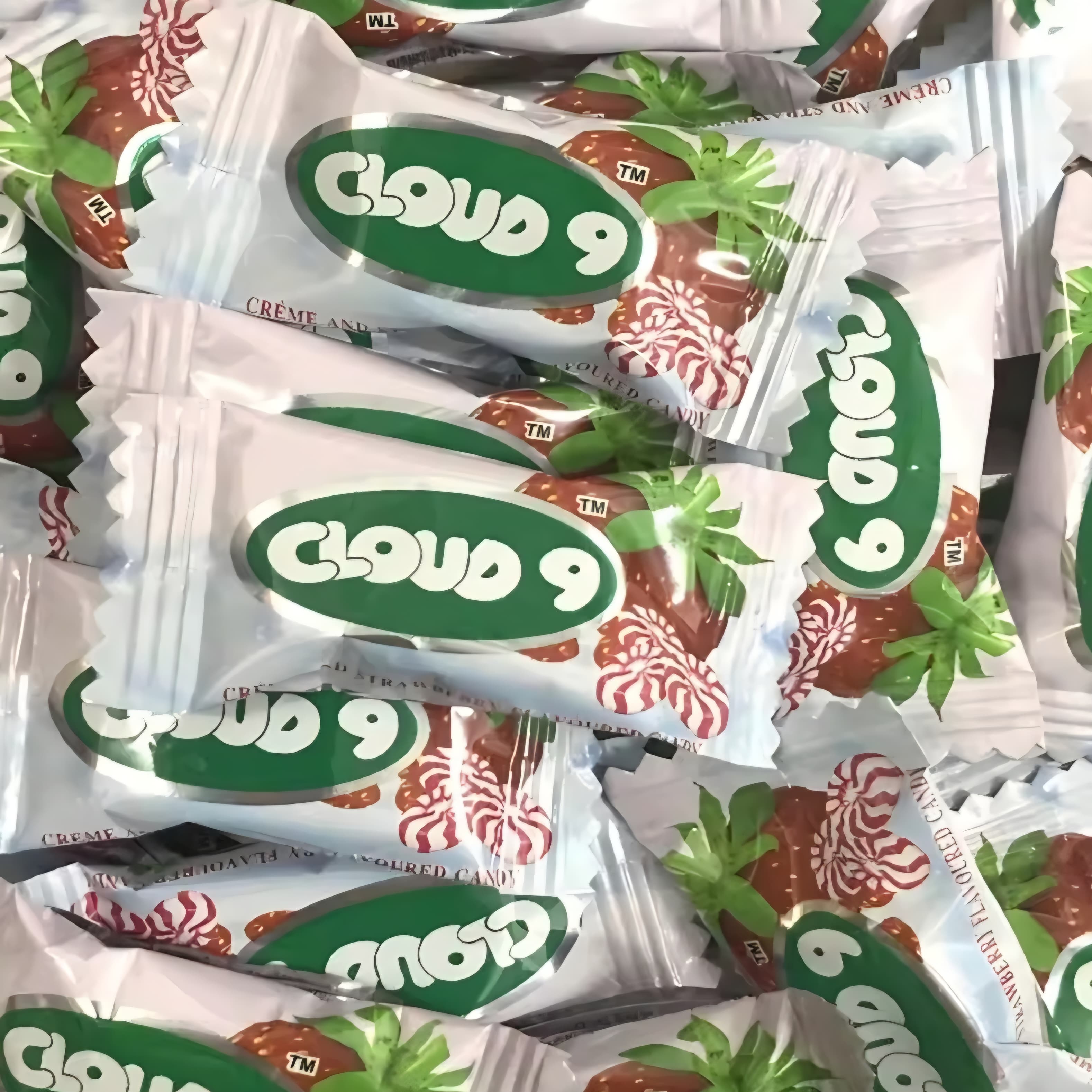 Cloud 9 Creme and Strawberry Candy