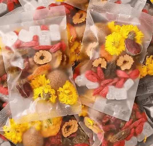 Eight-Treasure Herbal Tea with Rose